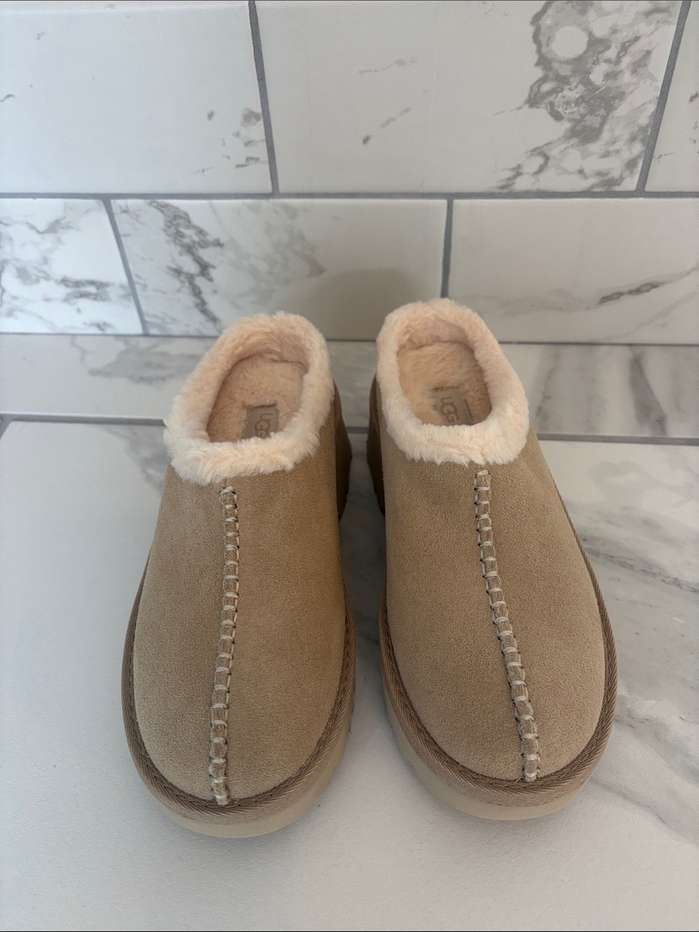 Ugg New Heights Cozy Clog Size 6 - Picture 4 of 9
